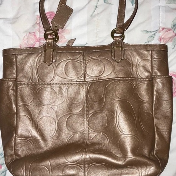 Coach purse - Picture 5 of 7